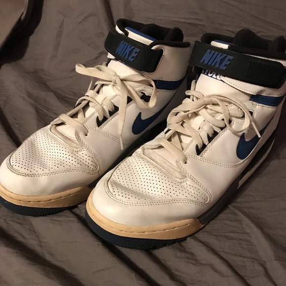 nike air revolution high tops